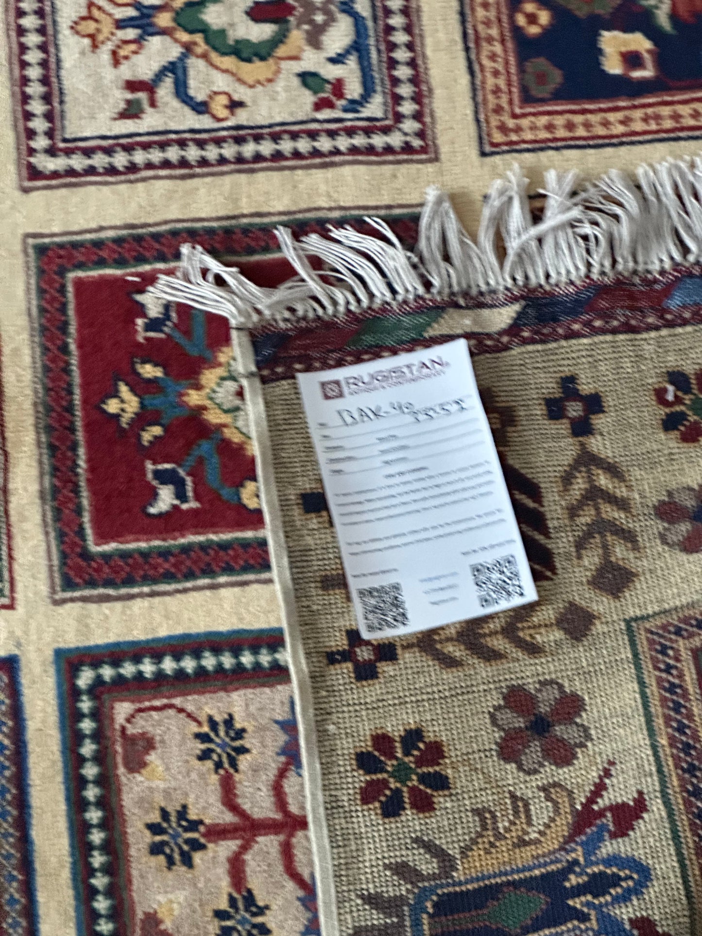 Hand-Knotted Afghani Bakhteiari Wool Rug – 3’5″ x 5’1″