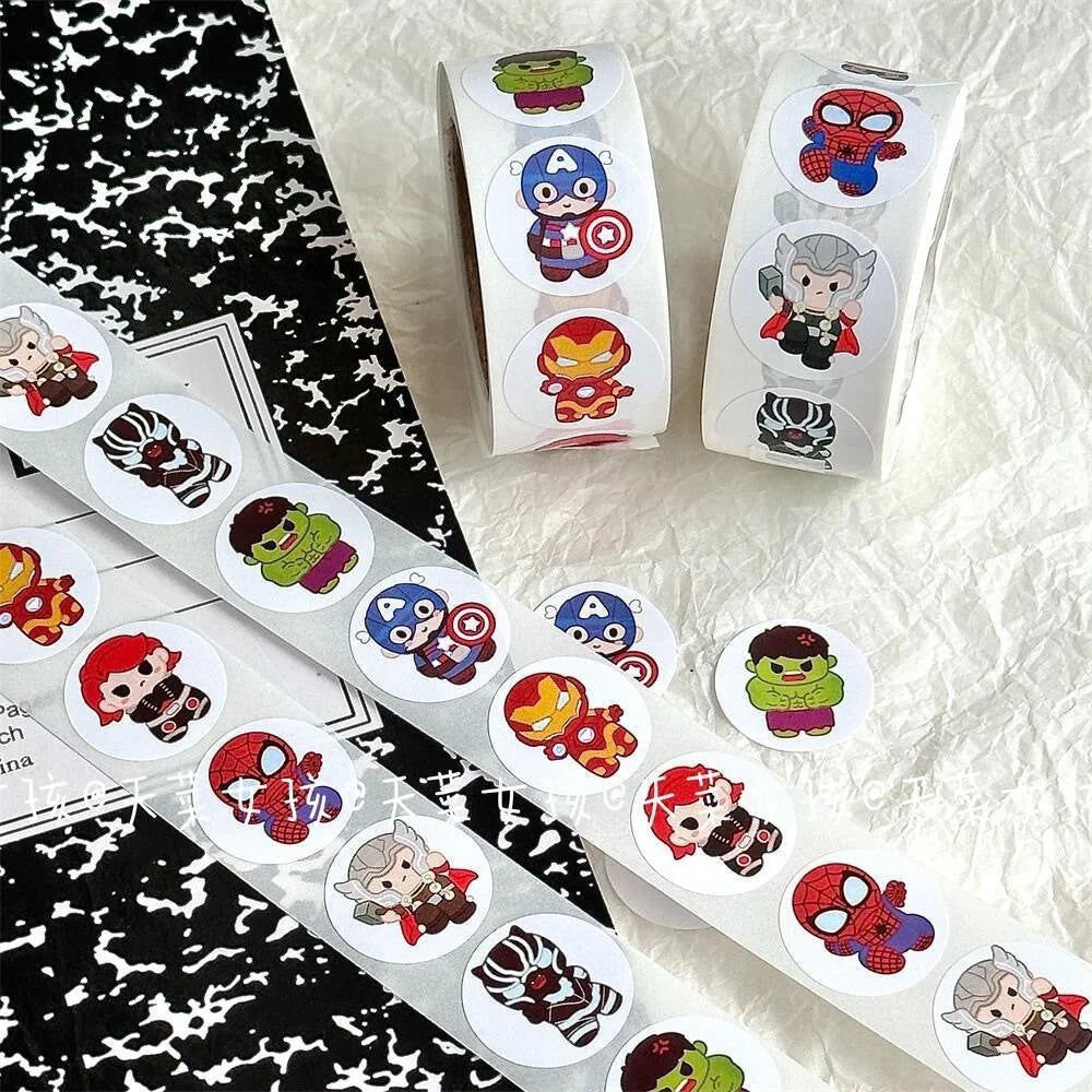 New 500PCS Avengers Roll Sticker MV Decorative Seal Sticker Circular Alliance Hulk Steel Iron Man Sticker Kids Gift Kawaii Quick Pick Grocers