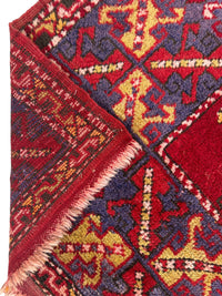 Dezgiri Anatolian Tribal Wool Rug – 5’x8’– Hand-Knotted Red Medallion Rug with Geometric Motifs
