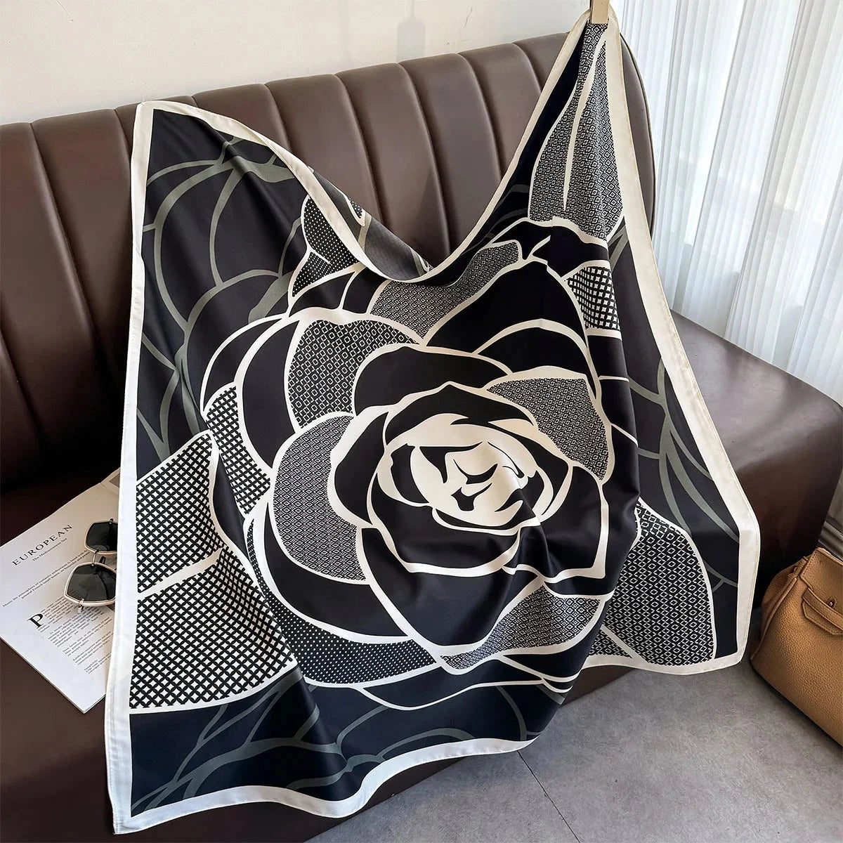 90*90Cm Square Scarf Twill Silk Feeling Women Head Shawls and Wraps Luxury Hair Tree Print Neck Scarves Hijab Bandana Pashmina Econic Blanks