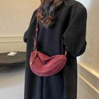 Faux Suede Super Popular Niche Suede Shoulder Bag for Women 2025 Hot Sale Single Crossbody Bags Underarm Dumpling Sweet Bags Quick Pick Grocers