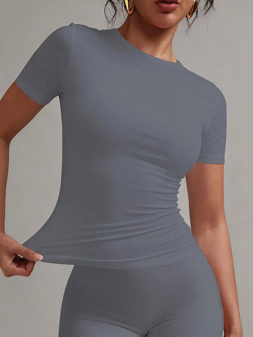 Women's White Solid Round Neck Short Sleeve Fitted T-Shirt for Summer Casual Wear Quick Pick Grocers
