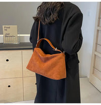 Advanced Retro Bag for Women's 2026 New Textured Frosted Shoulder Bag with Large Capacity Crossbody Commuting Tote Bag Quick Pick Grocers