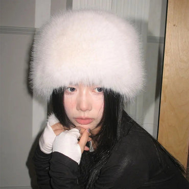 Hot Sale Fur Hat Women Warm Snow Ski Cap Female Faux Fox Fur Thick Warm Winter Hat Lady Windproof Russian Hat Ear Warmer Bonnet Purest Peak
