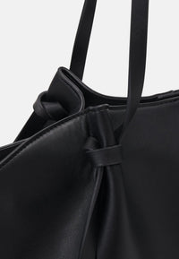 Fashion Large Capacity Trapeze Women Shoulder Bags Designer Metal Lock Handbags High-Quality Pu Leather Big Tote Commute Bag Quick Pick Grocers