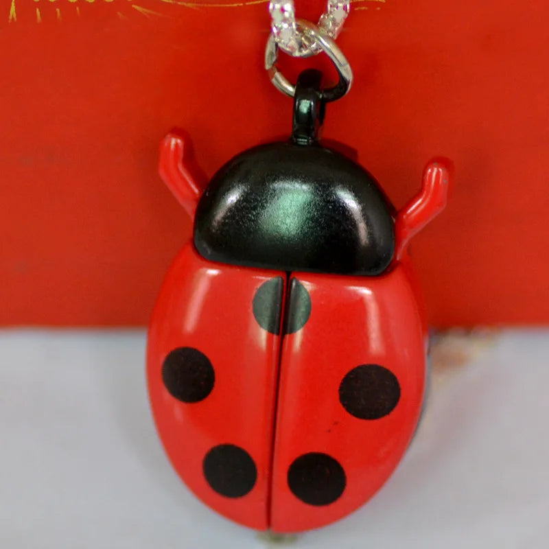 New Fashion Cute Small Golden Beetle Pocket Watchs With Chain Lightweight Necklace Pendant Clock Adult Children Ladybug Watch Quick Pick Grocers