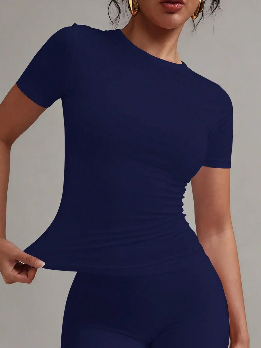 Women's White Solid Round Neck Short Sleeve Fitted T-Shirt for Summer Casual Wear Quick Pick Grocers