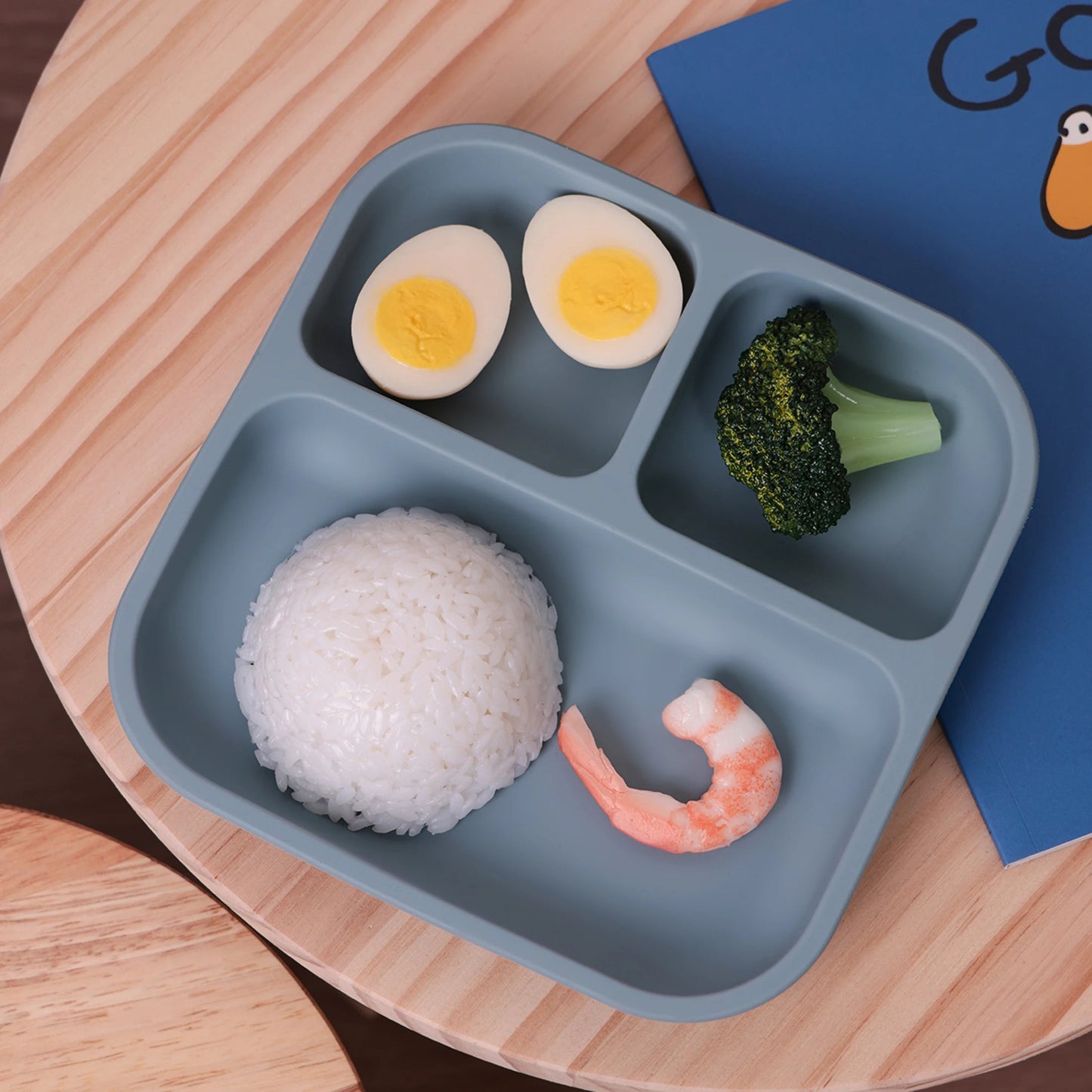 Color Kids 1PCS BPA Free Silicone Divided Square Plate Suction Baby Dish Leakproof Toddler Kids Meal Tray Easy Clean Tableware Purest Peak