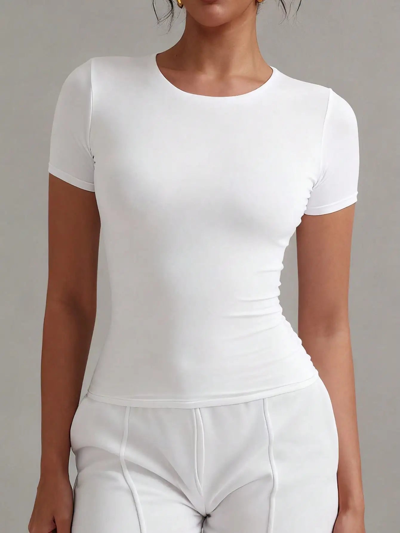 Women's White Solid Round Neck Short Sleeve Fitted T-Shirt for Summer Casual Wear Quick Pick Grocers