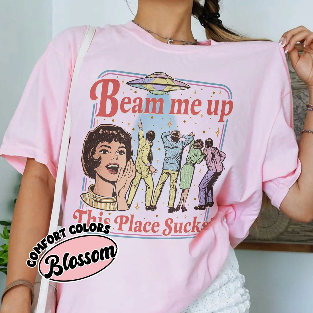 Fun Slogan 'Beam Me Up This Place Sucks' Retro UFO Crowd Print Funny Sci-fi Style' Loose Short Sleeved Women's T-shirt Quick Pick Grocers