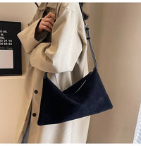 Advanced Retro Bag for Women's 2026 New Textured Frosted Shoulder Bag with Large Capacity Crossbody Commuting Tote Bag Quick Pick Grocers